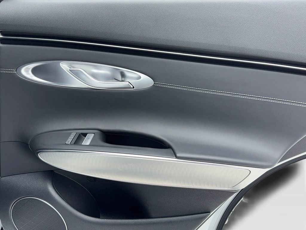 Used 2024 Genesis GV70 2.5T w/ Select Package image 51