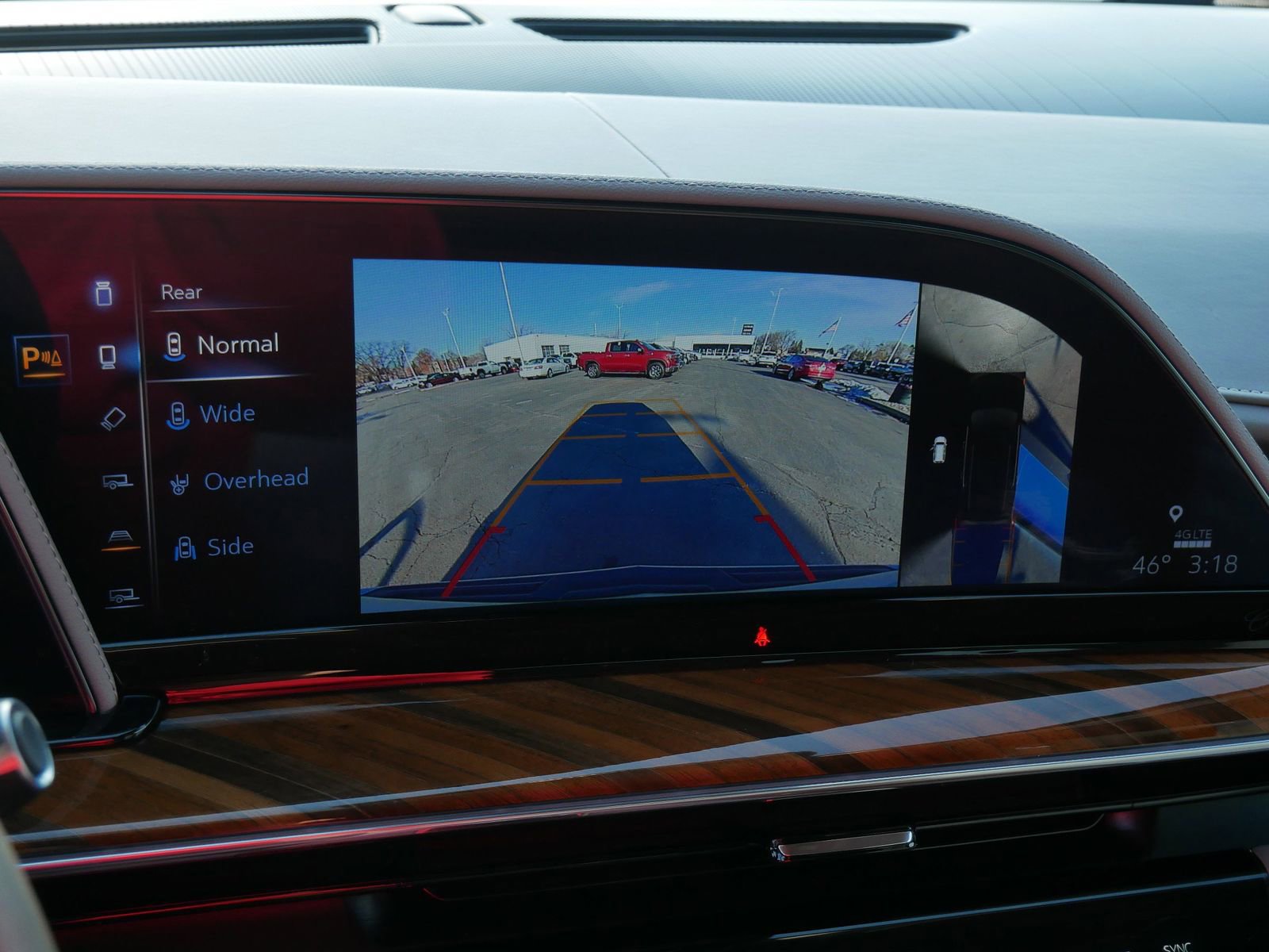 Used 2024 Cadillac Escalade ESV Premium Luxury Platinum image 23