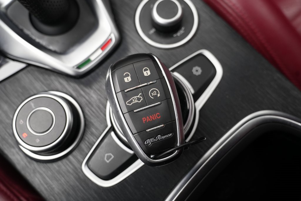 Used 2022 Alfa Romeo Stelvio Sprint image 65