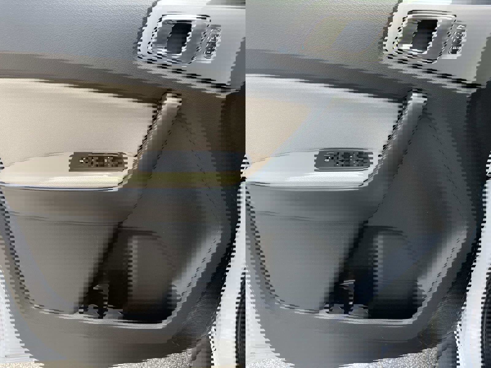 Used 2023 Ford Ranger XLT w/ Equipment Group 301A Mid image 17