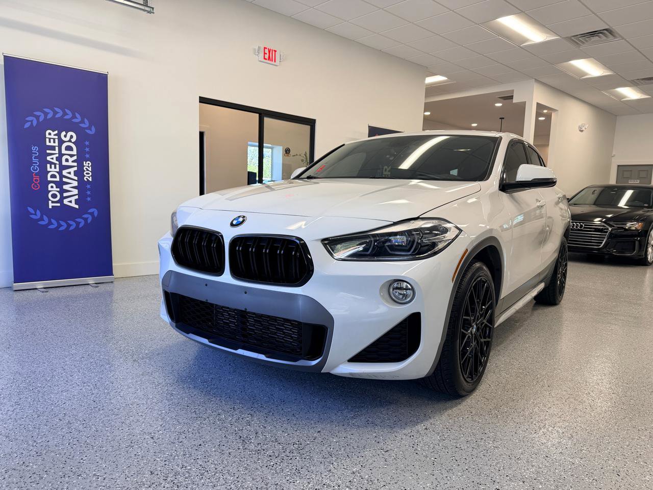 Used 2018 BMW X2 xDrive28i w/ M SportX Package image 3