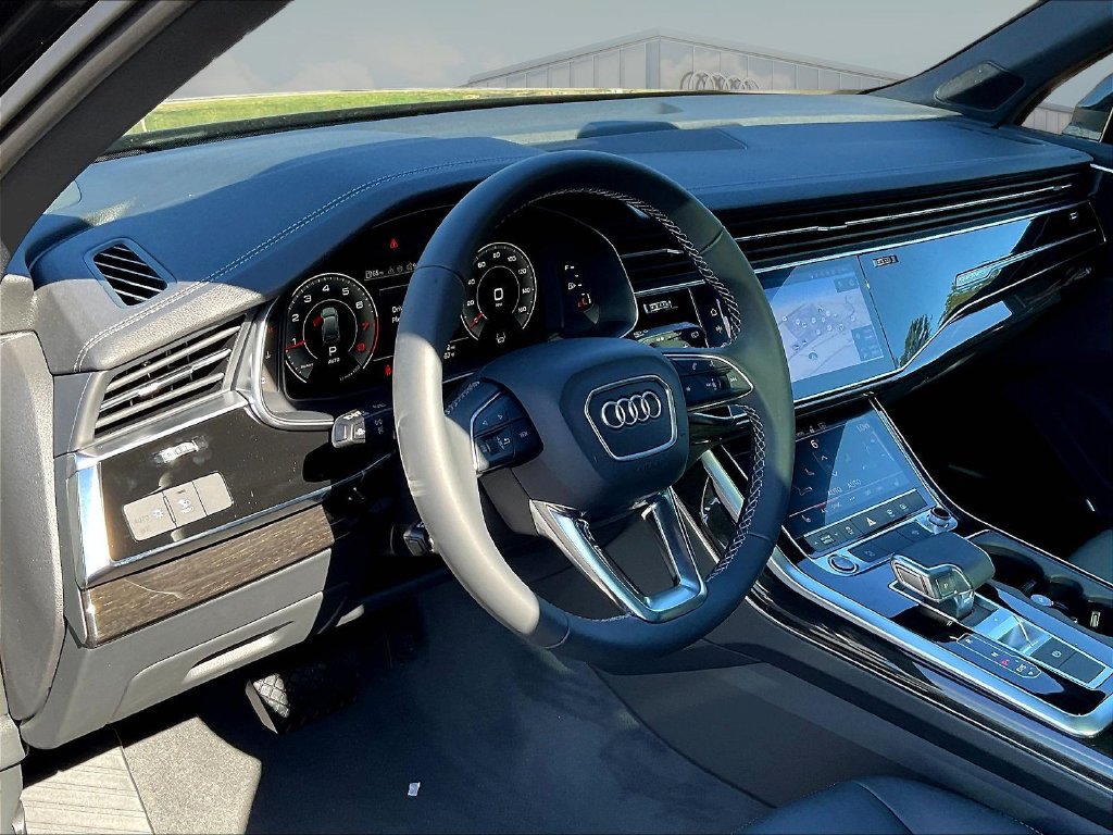 New 2026 Audi Q7 2.0T Premium AWD/4WD image 7