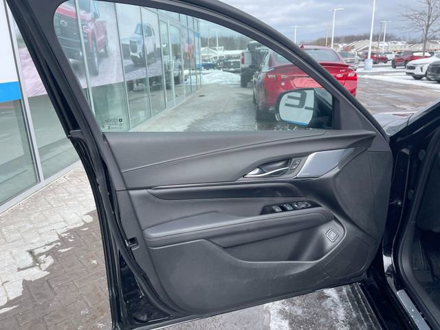 Used 2025 Cadillac CT4 Luxury image 22