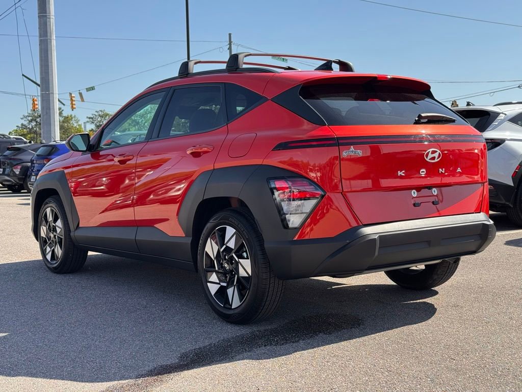 Used 2025 Hyundai Kona SEL image 8
