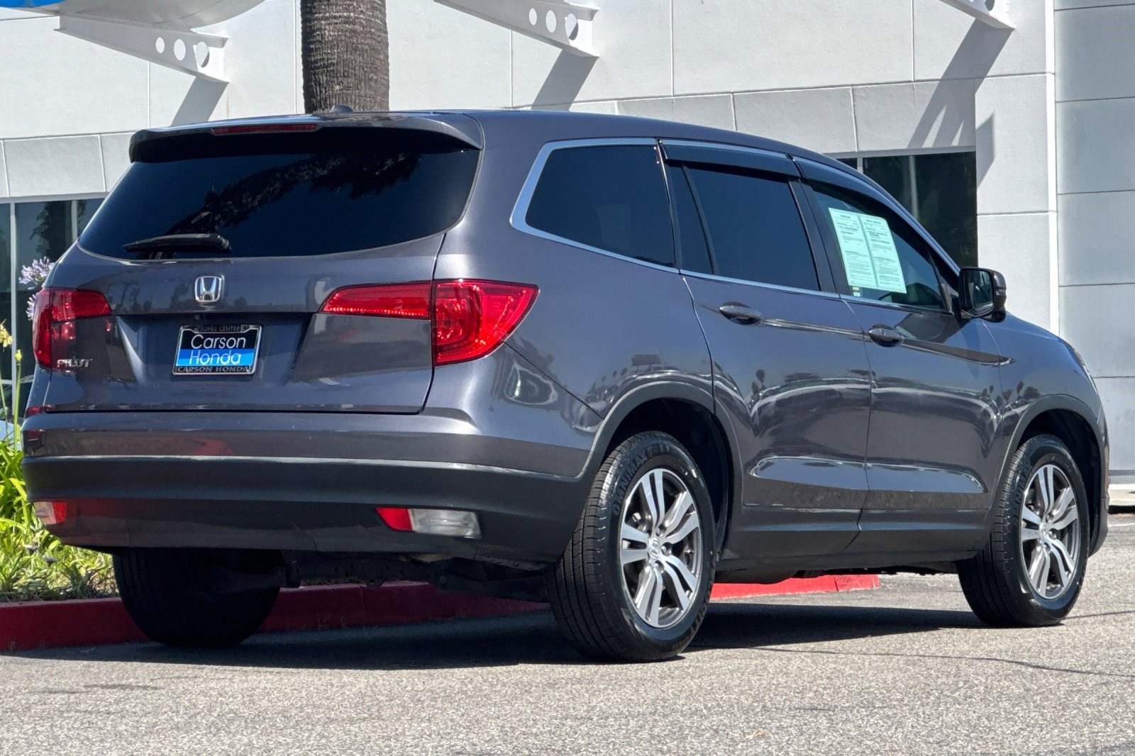 Used 2017 Honda Pilot EX image 9