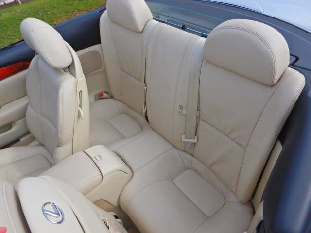 Used 2007 Lexus SC 430 Convertible image 21