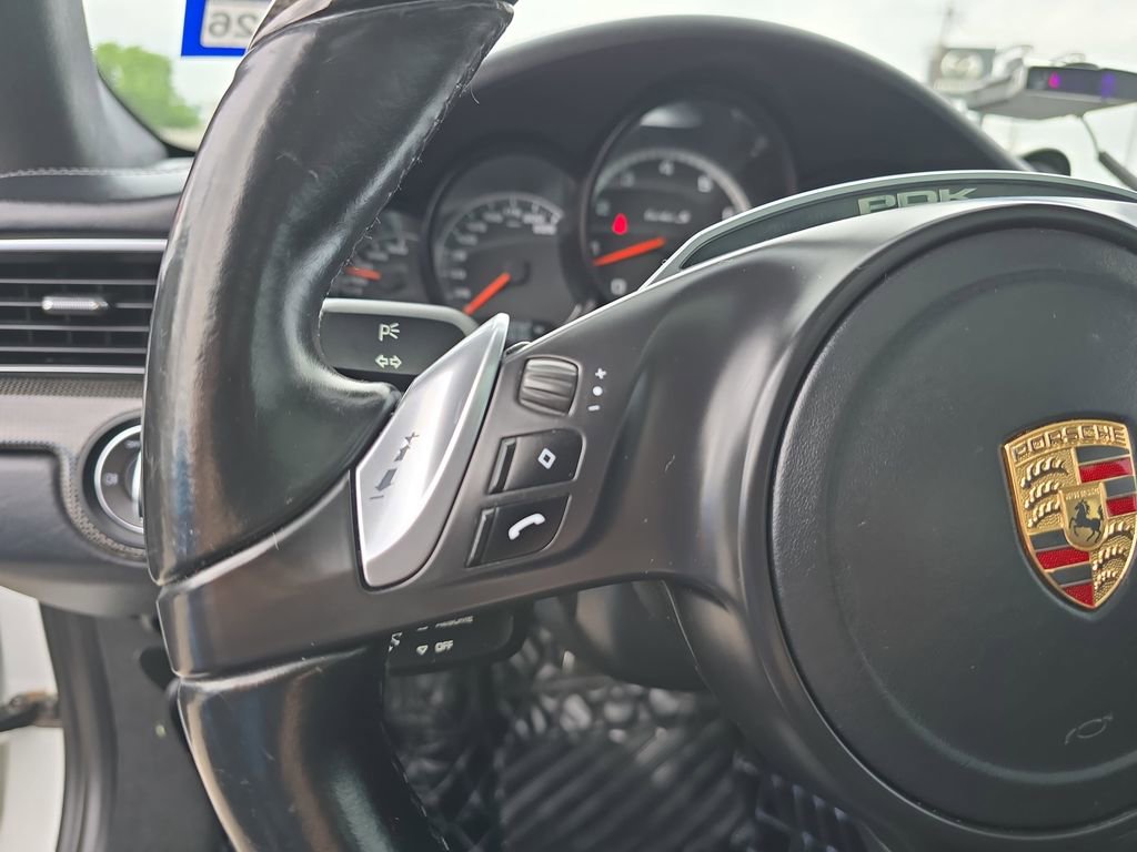 Used 2015 Porsche 911 Turbo S image 18