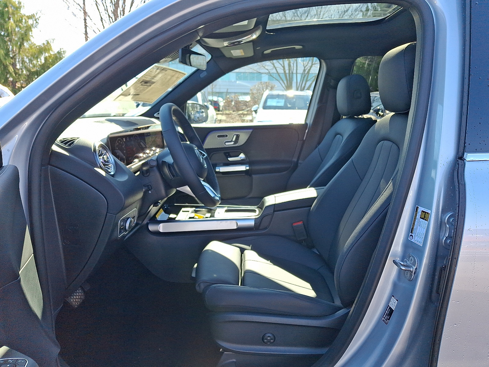 New 2026 Mercedes-Benz GLB 250 4MATIC image 11
