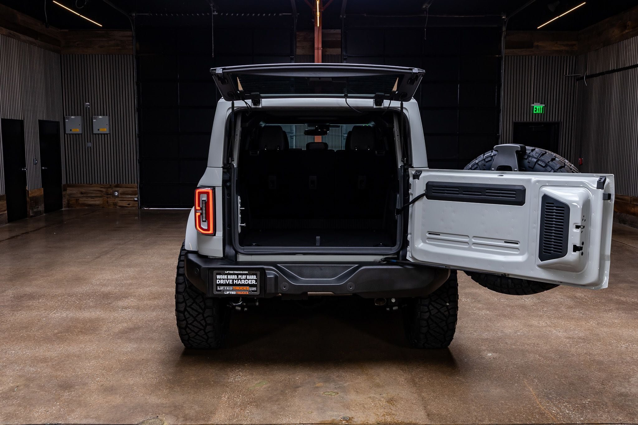 Used 2026 Ford Bronco Outer Banks AWD/4WD image 9