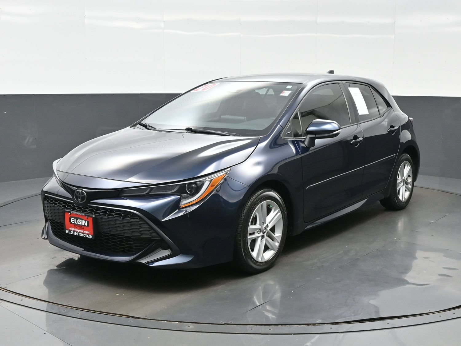 Used 2020 Toyota Corolla SE FWD image 2