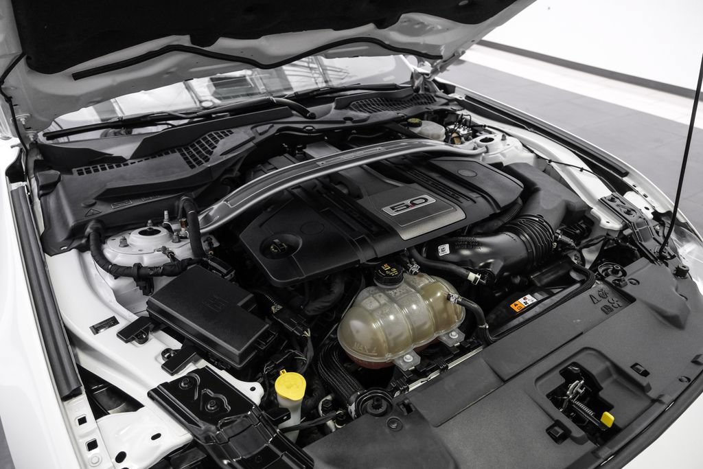Used 2018 Ford Mustang GT Premium RWD image 38