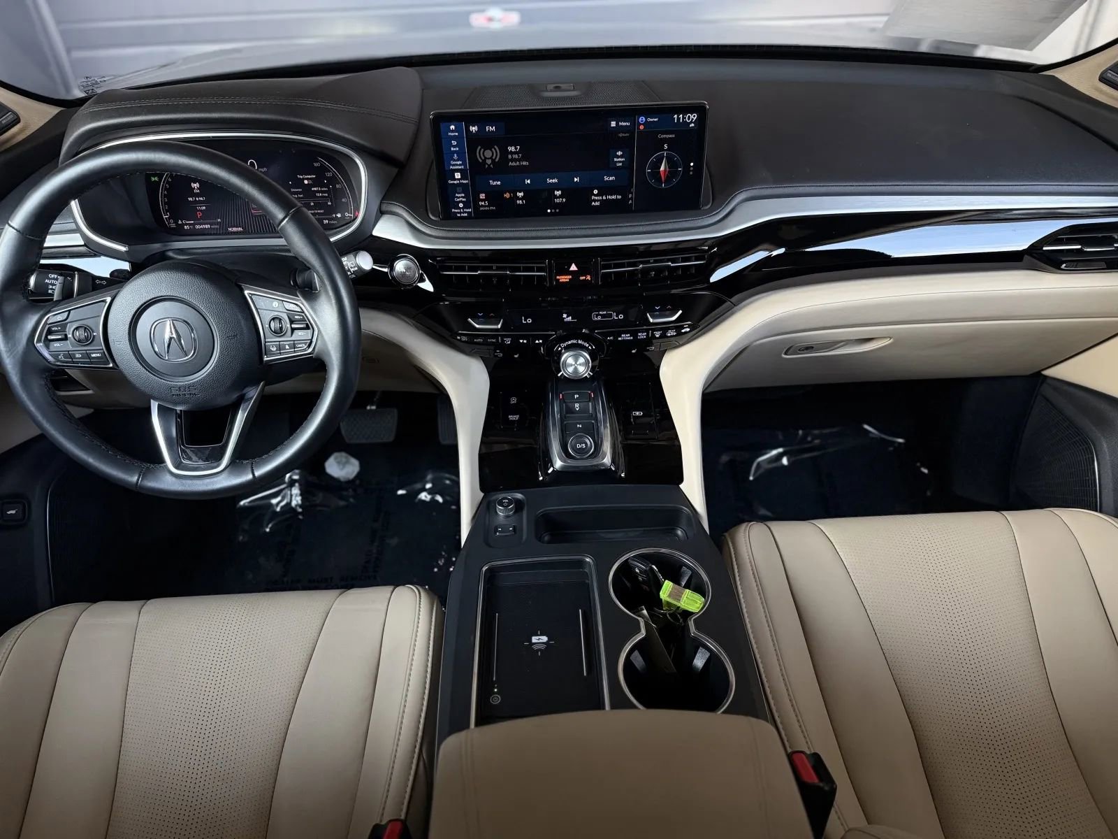 Used 2025 Acura MDX SH-AWD w/ Technology Package image 22