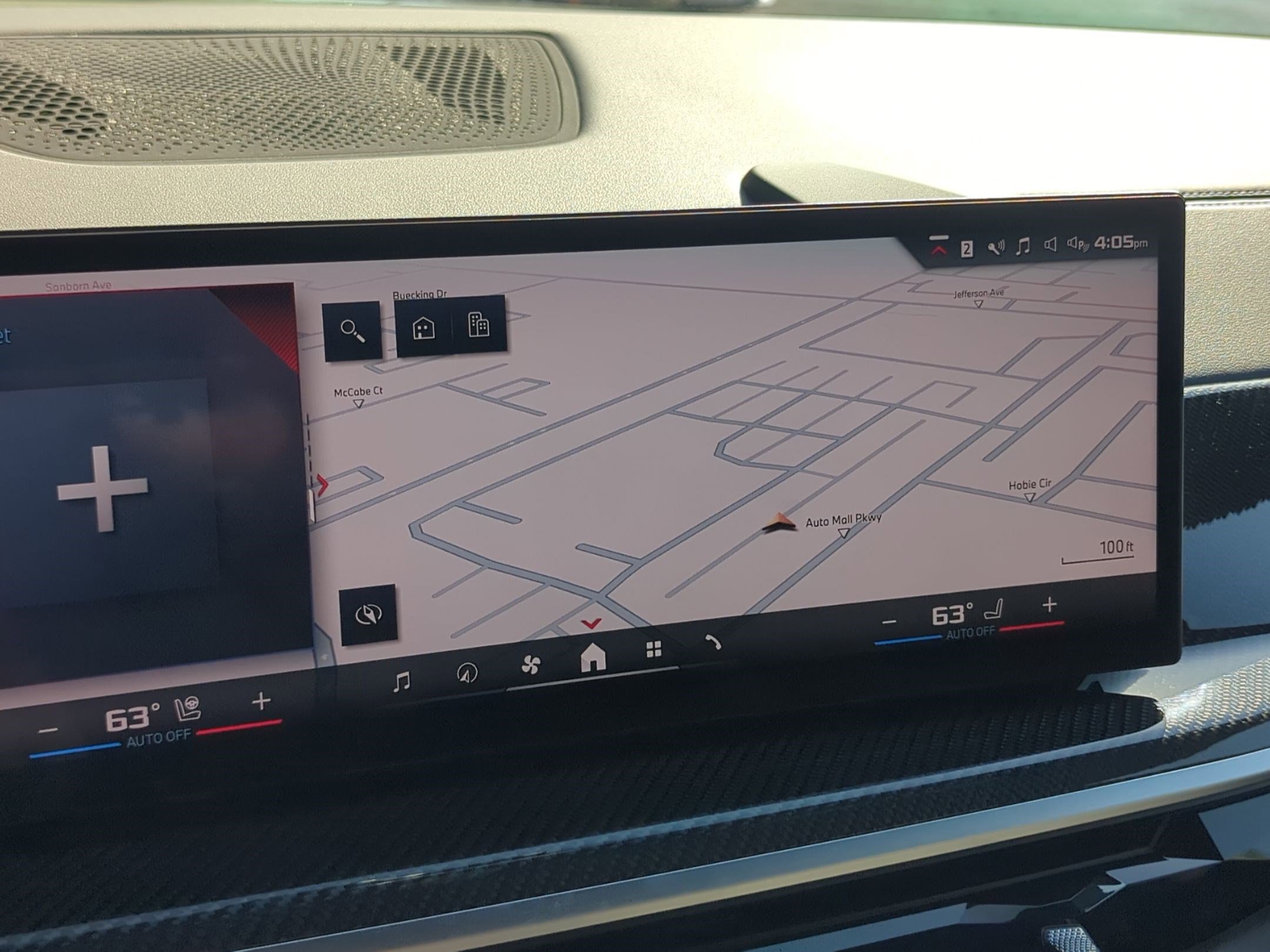 Used 2025 BMW X7 M60i w/ Executive Package image 24