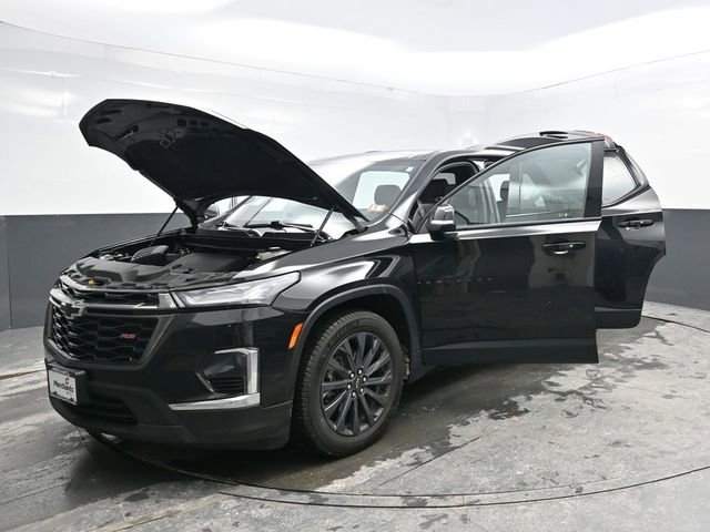 Used 2023 Chevrolet Traverse RS image 45