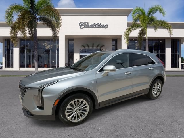 Used 2025 Cadillac XT4 Premium Luxury FWD image 6