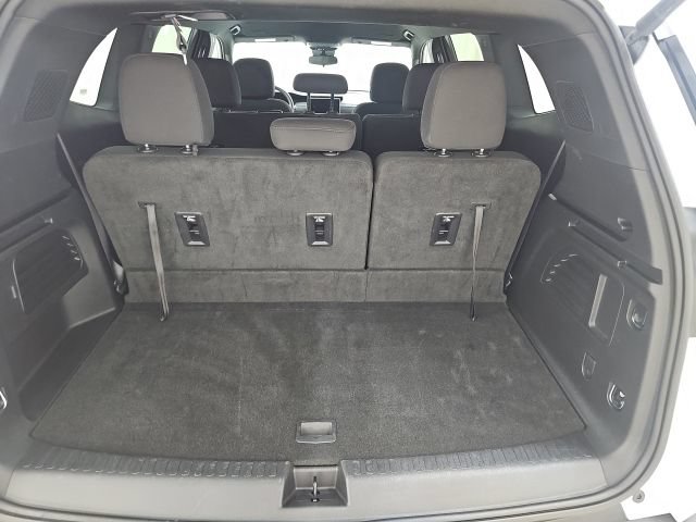 Used 2025 GMC Acadia Elevation FWD image 11