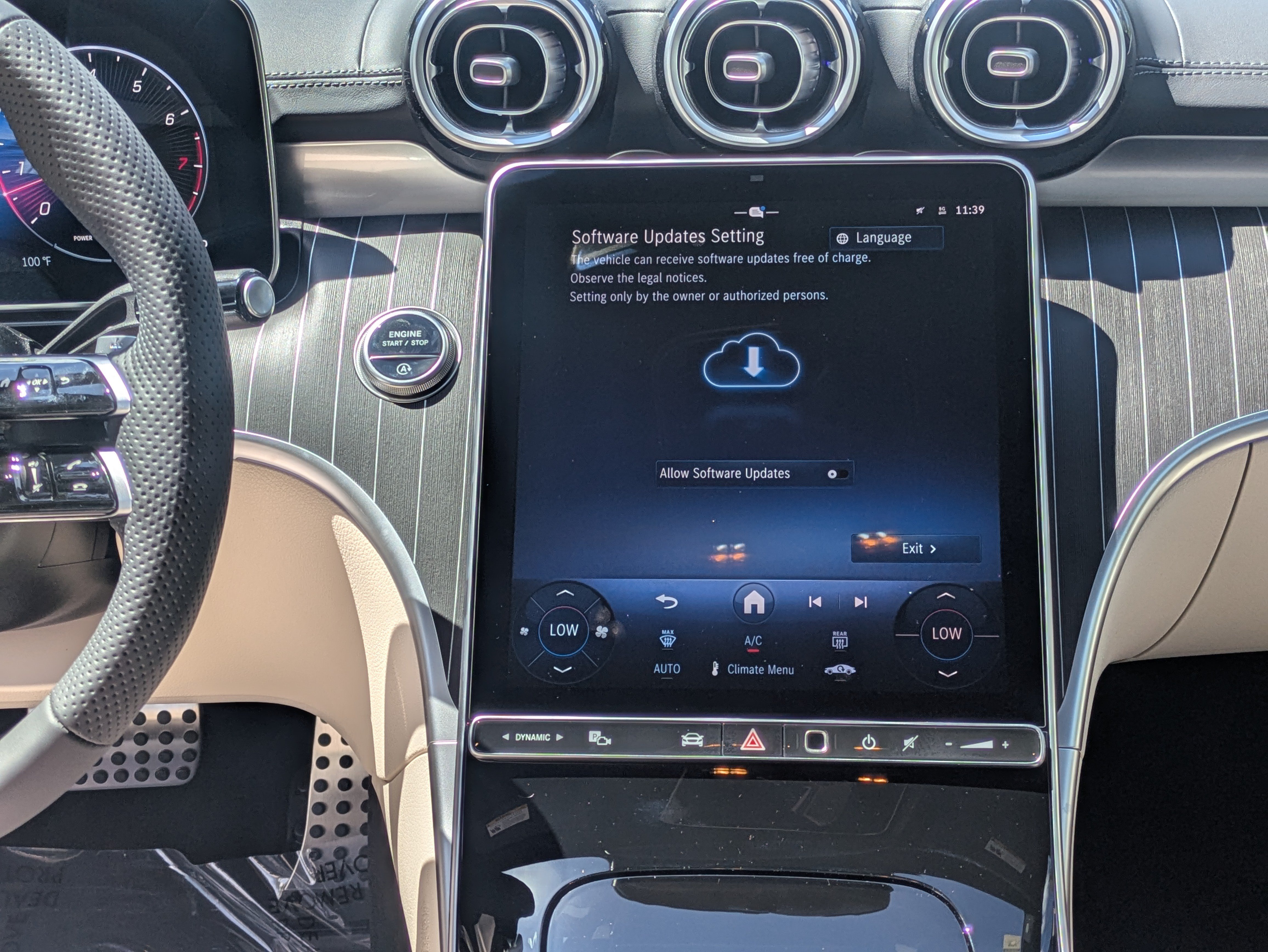 New 2027 Mercedes-Benz CLE 300 4MATIC Coupe image 16