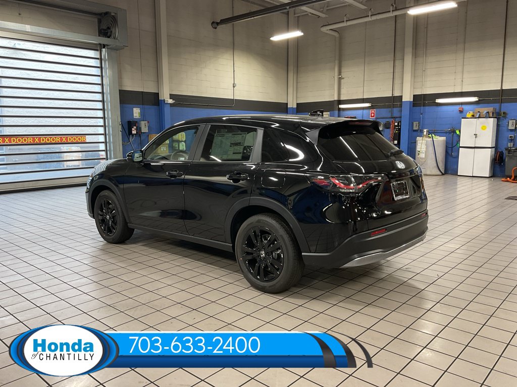 New 2027 Honda HR-V Sport image 7