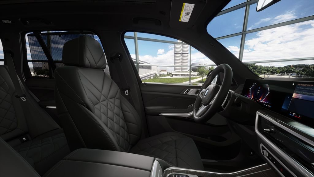 Used 2026 BMW X5 xDrive40i w/ M Sport Package image 9