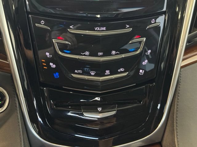 Used 2020 Cadillac Escalade Premium Luxury AWD/4WD image 21
