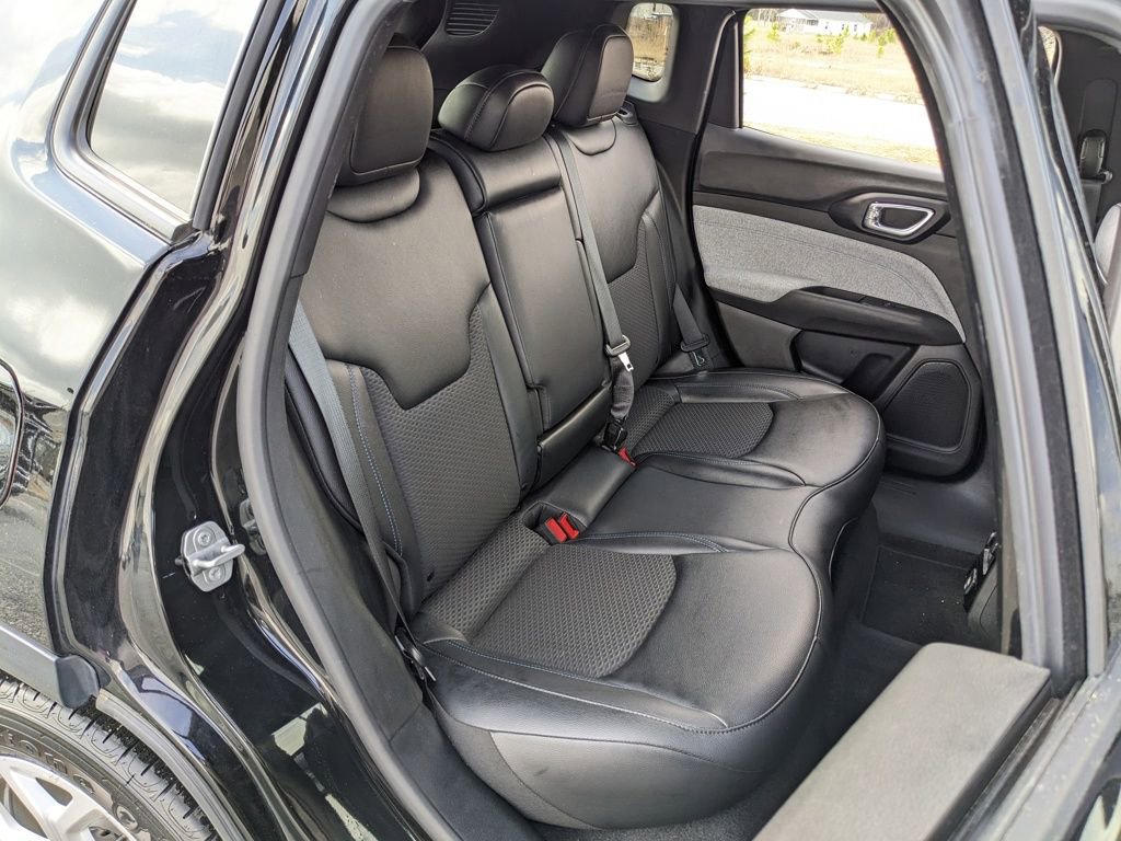 Certified 2025 Jeep Compass Latitude image 45