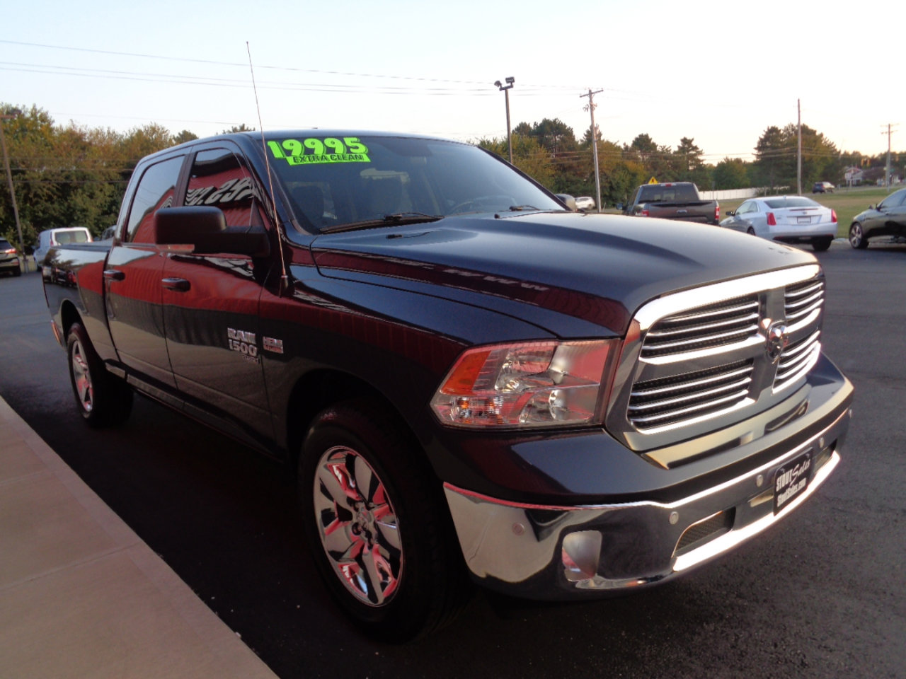 Used 2019 RAM 1500 Big Horn RWD image 4