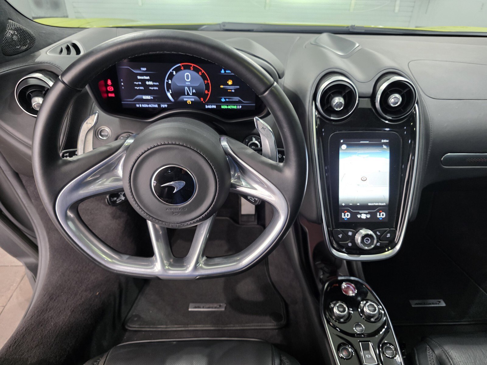 Used 2022 McLaren GT image 15