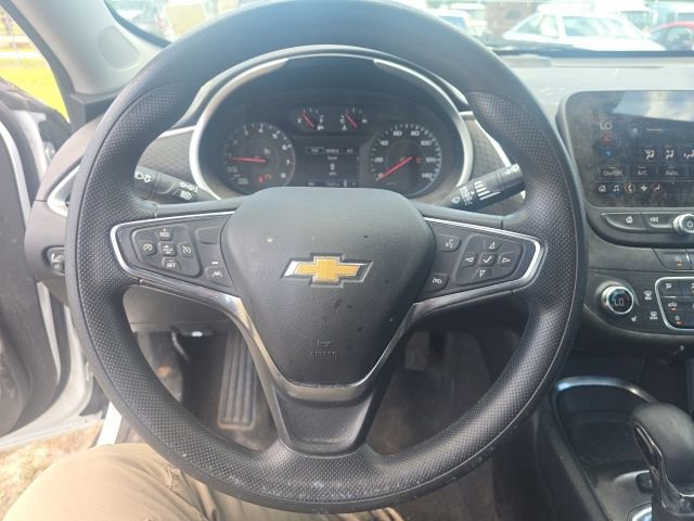 Used 2024 Chevrolet Malibu LT FWD image 17