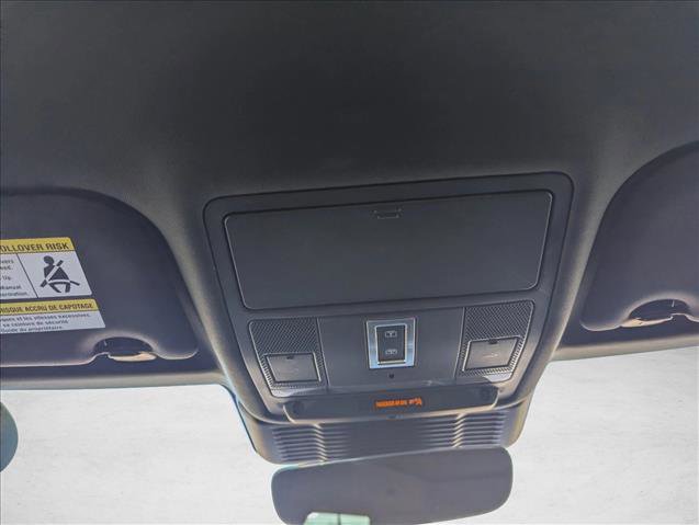 Used 2022 Land Rover Range Rover Evoque R-Dynamic S image 21