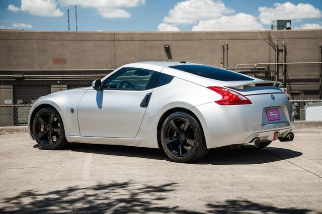 Used 2009 Nissan 370Z Touring w/ Sport Pkg image 46
