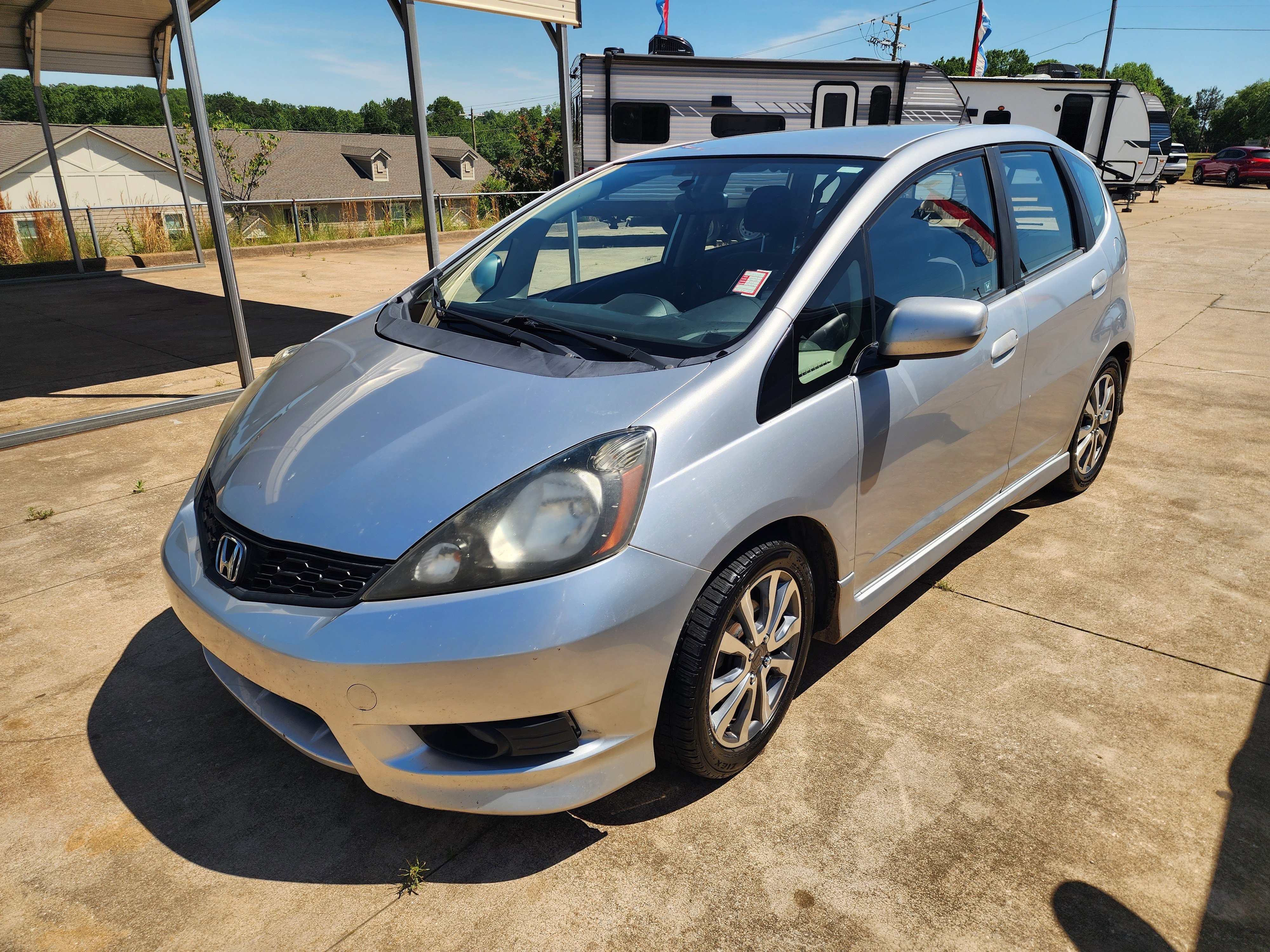 Used 2013 Honda Fit Sport image 3