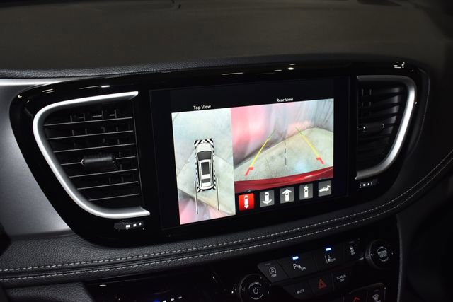 New 2026 Chrysler Pacifica Select image 14