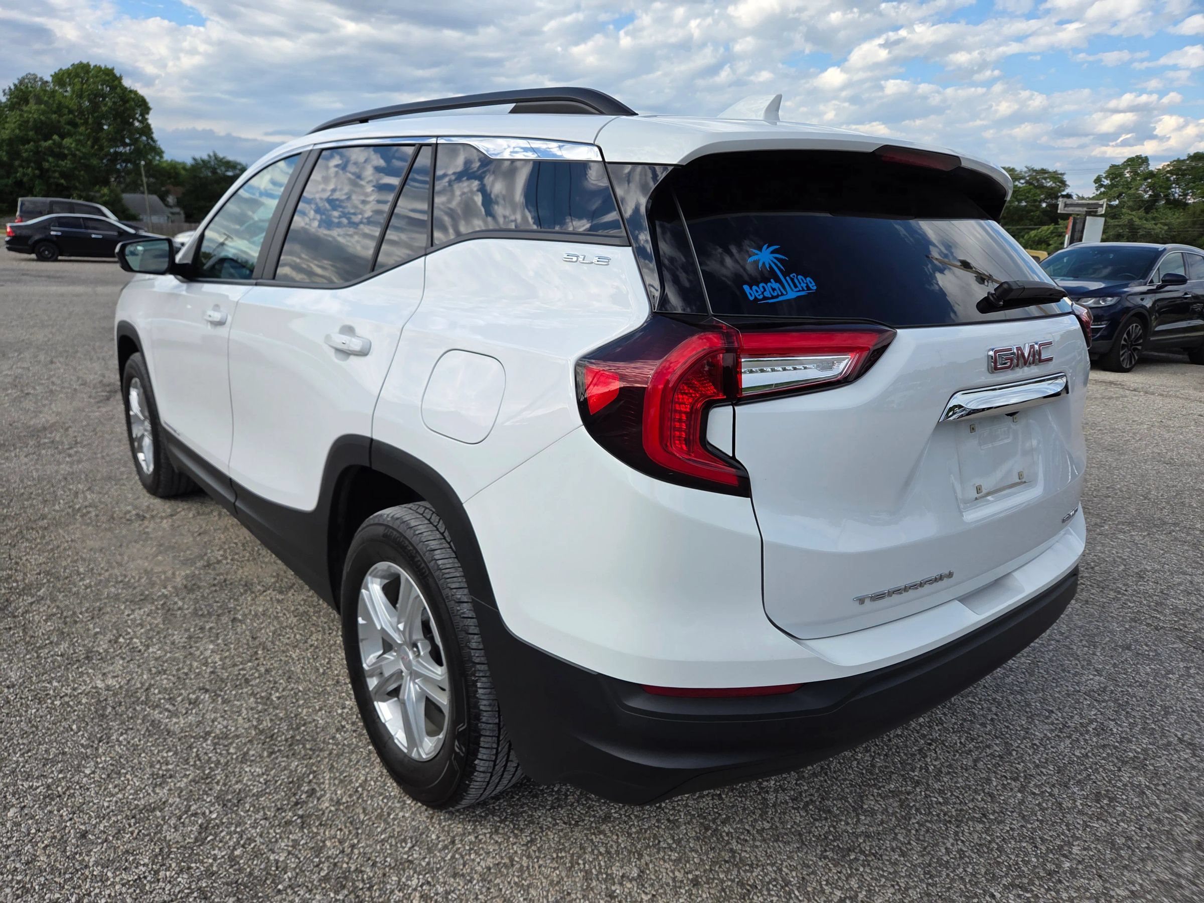 Used 2023 GMC Terrain SLE w/ Driver Convenience Package AWD/4WD image 6