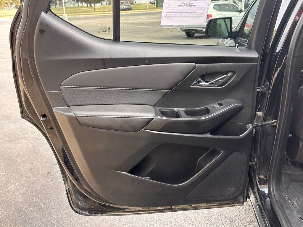 Used 2022 Chevrolet Traverse Premier w/ LPO, Floor Liner Package image 16