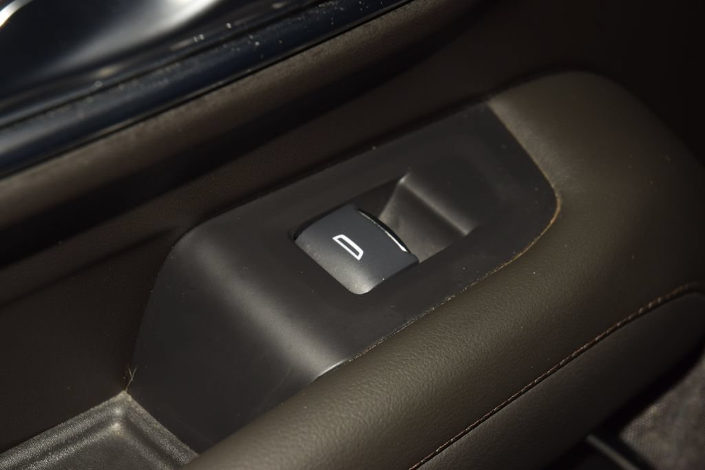 Used 2024 Chevrolet Tahoe High Country w/ Premium Package AWD/4WD image 43