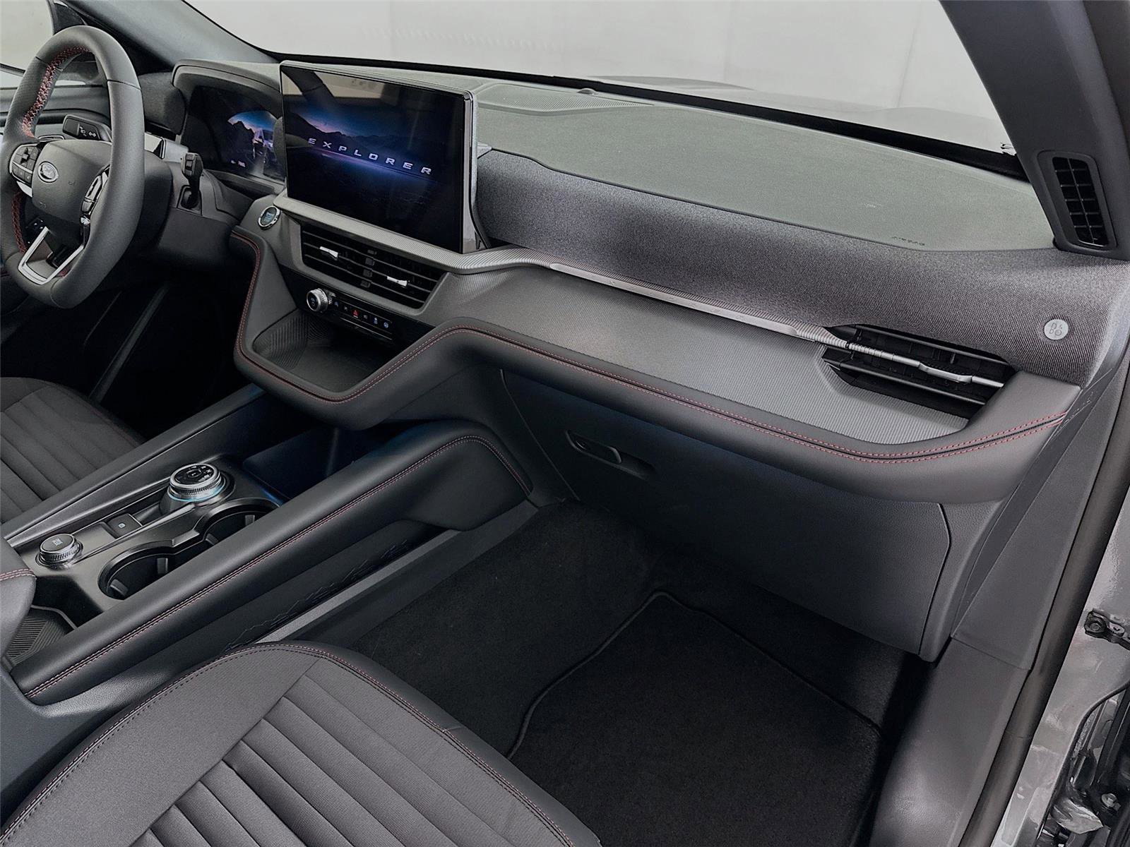New 2026 Ford Explorer ST-Line w/ ST-Line Street Pack image 28