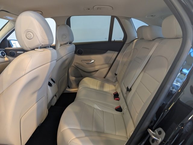 Used 2022 Mercedes-Benz GLC 300 4MATIC image 25