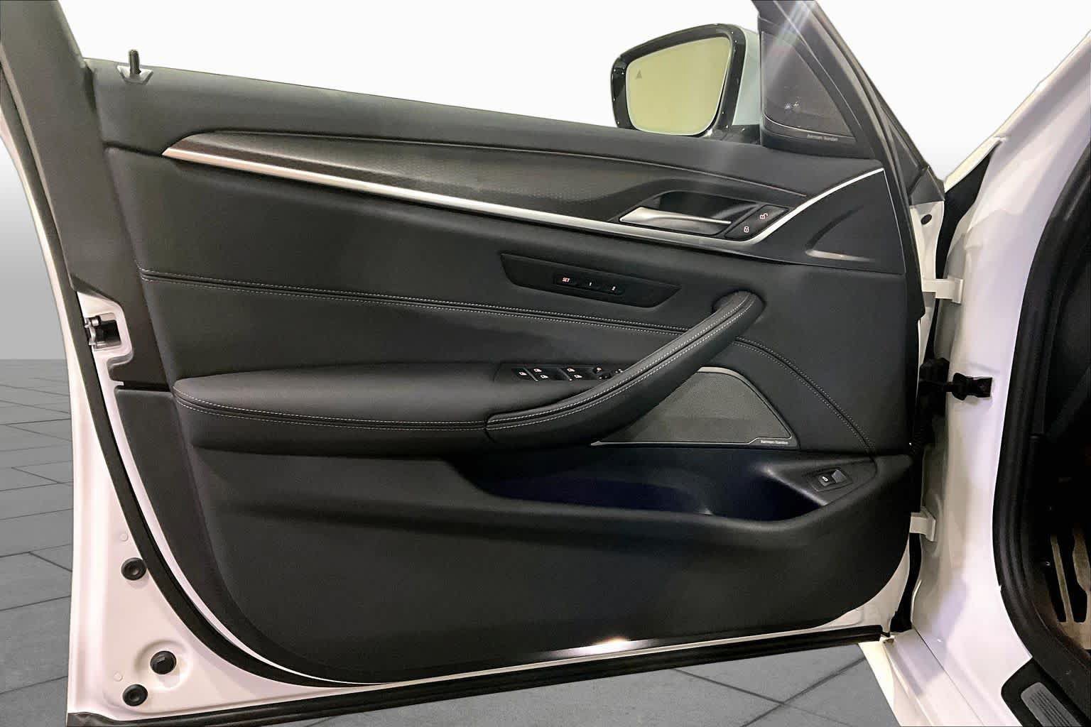 Certified 2023 BMW 530i xDrive w/ M Sport Package AWD/4WD image 21