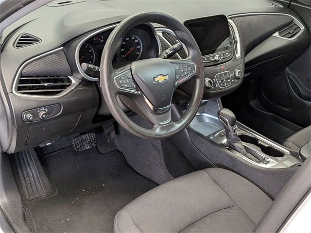 Used 2024 Chevrolet Malibu LT image 11