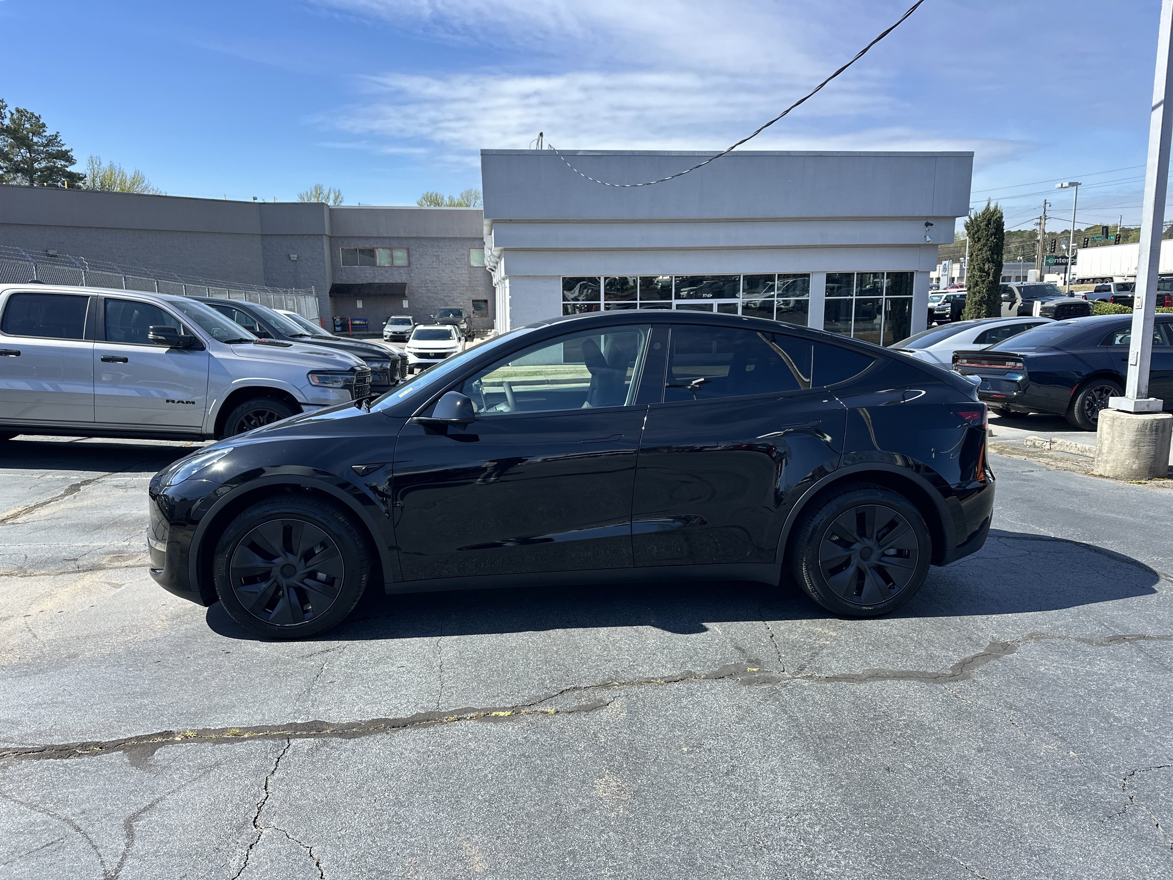 Used 2024 Tesla Model Y Long Range image 6