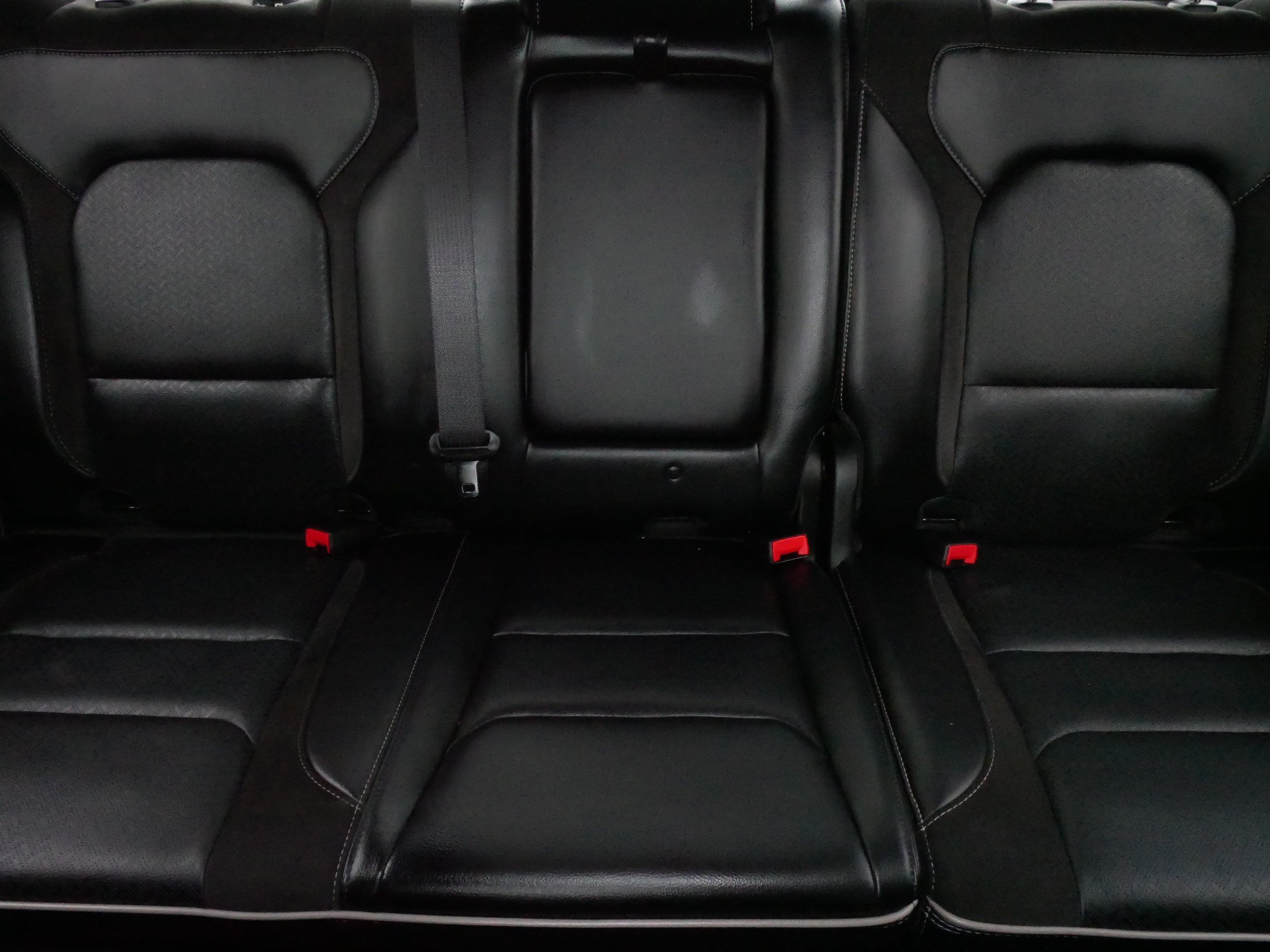 Used 2023 RAM 1500 Laramie AWD/4WD image 13