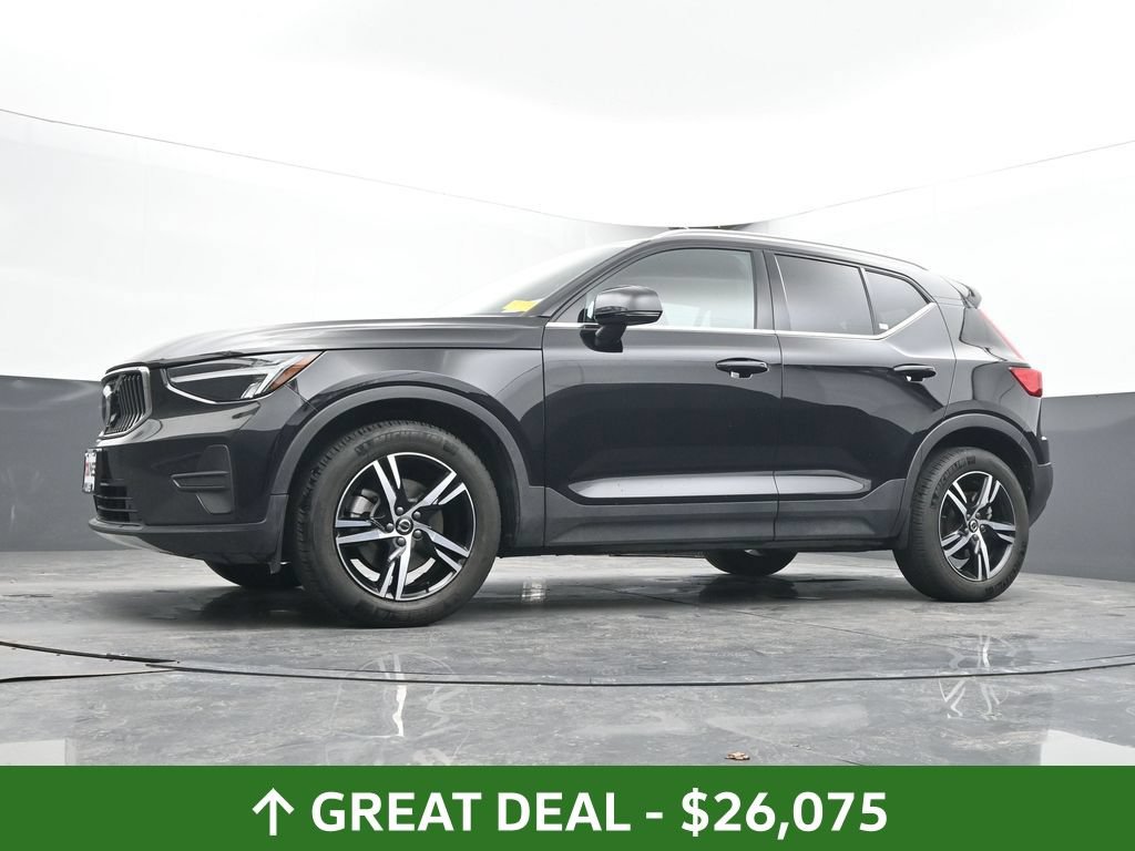 Used 2025 Volvo XC40 B5 Core AWD/4WD image 30