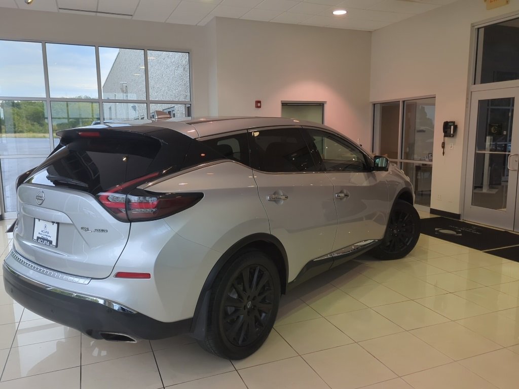 Used 2023 Nissan Murano SL w/ SL Moonroof Package image 5