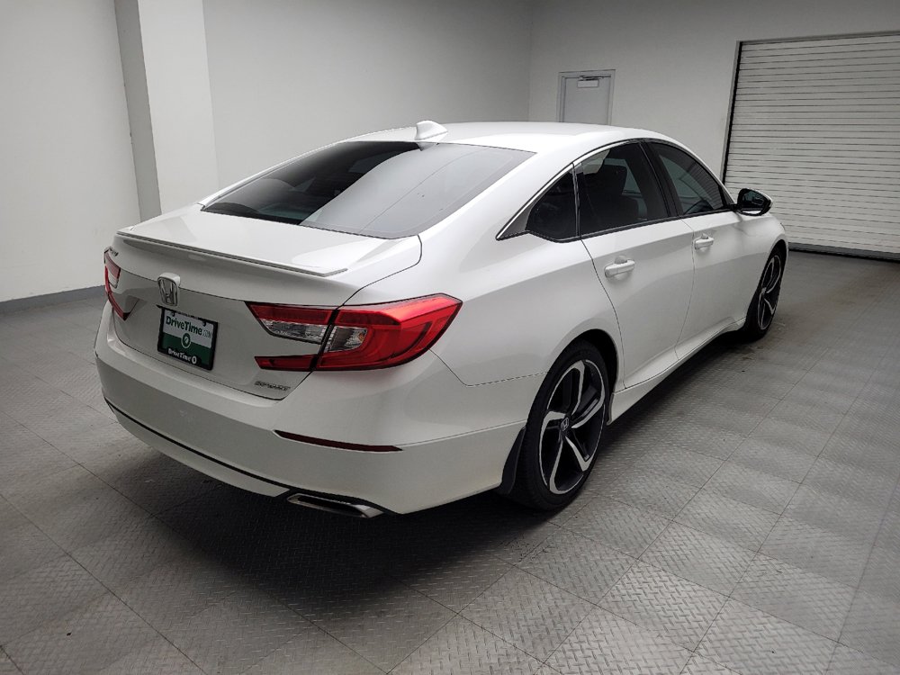 Used 2018 Honda Accord Sport image 9