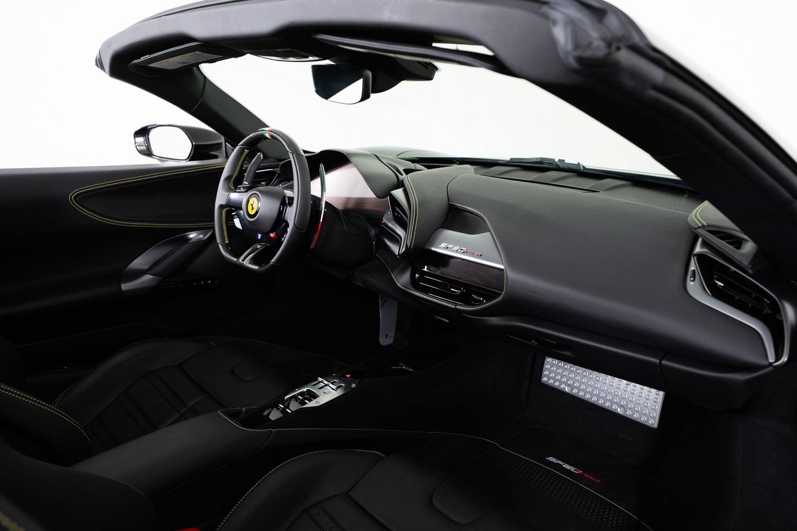 Certified 2023 Ferrari SF90 Spider AWD/4WD image 27