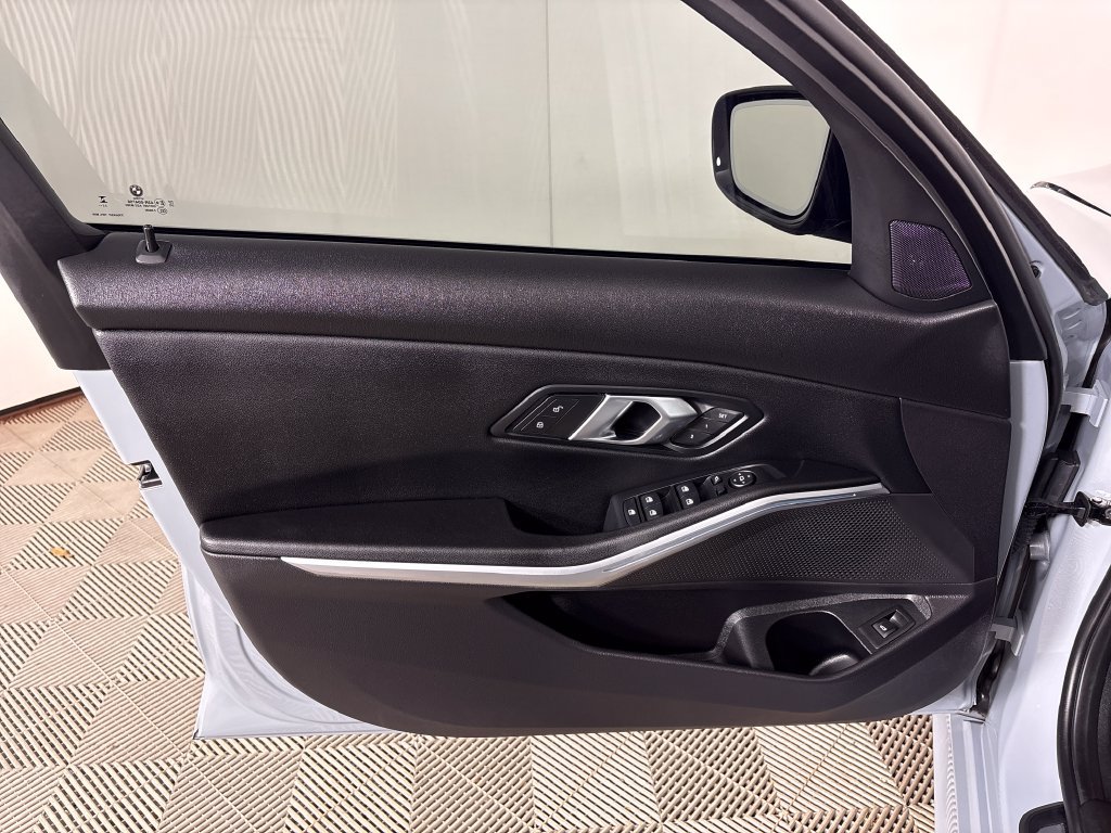 Used 2024 BMW 330i Sedan w/ M Sport Package RWD image 16