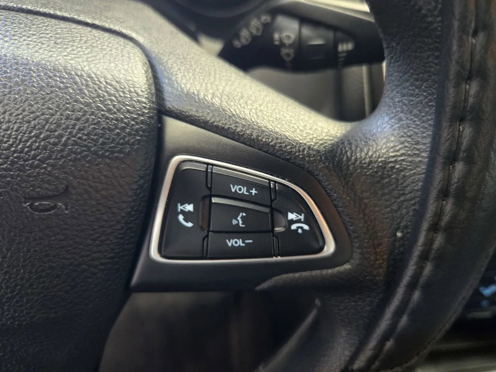 Used 2017 Ford Focus SE image 16