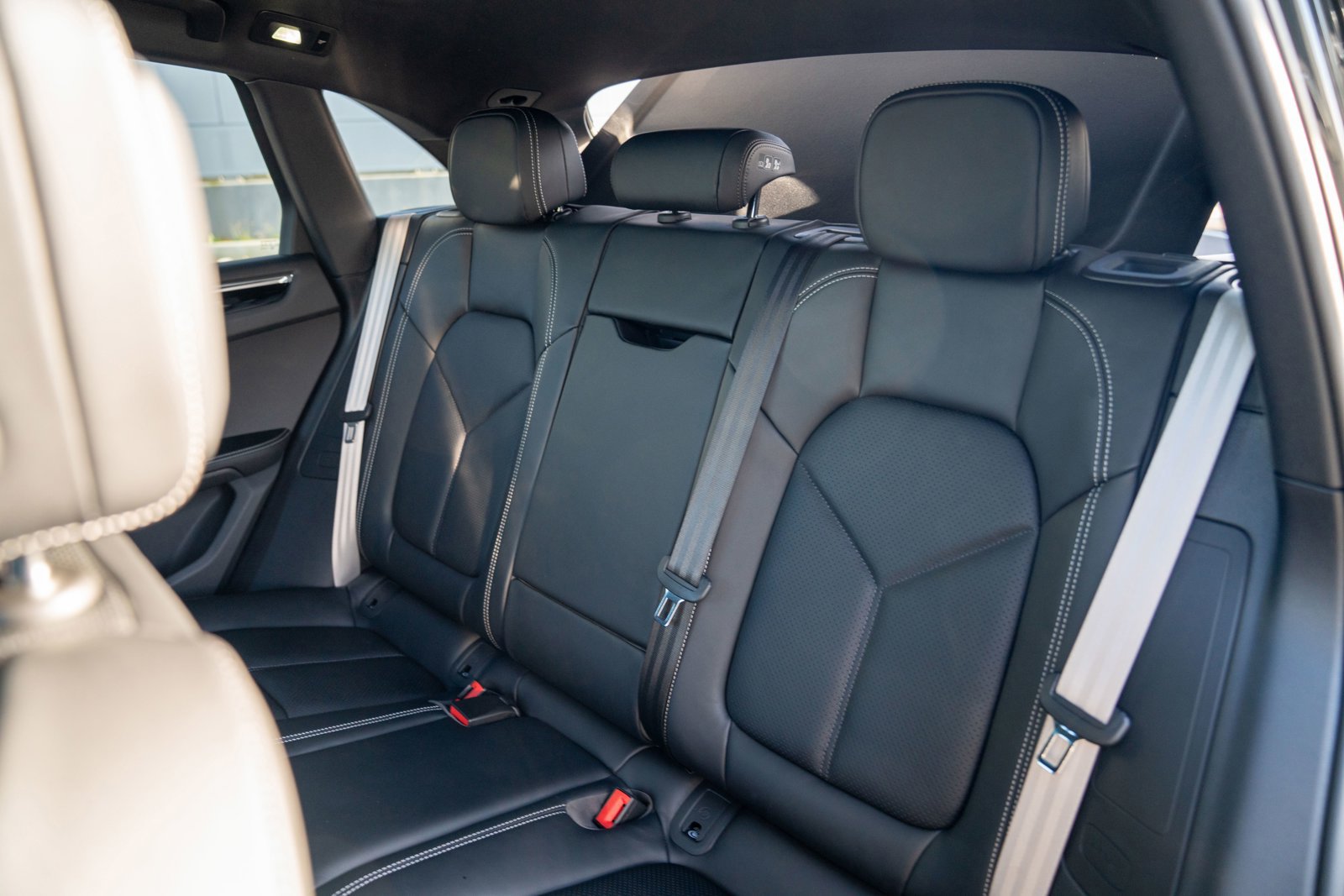 New 2026 Porsche Macan AWD/4WD image 24