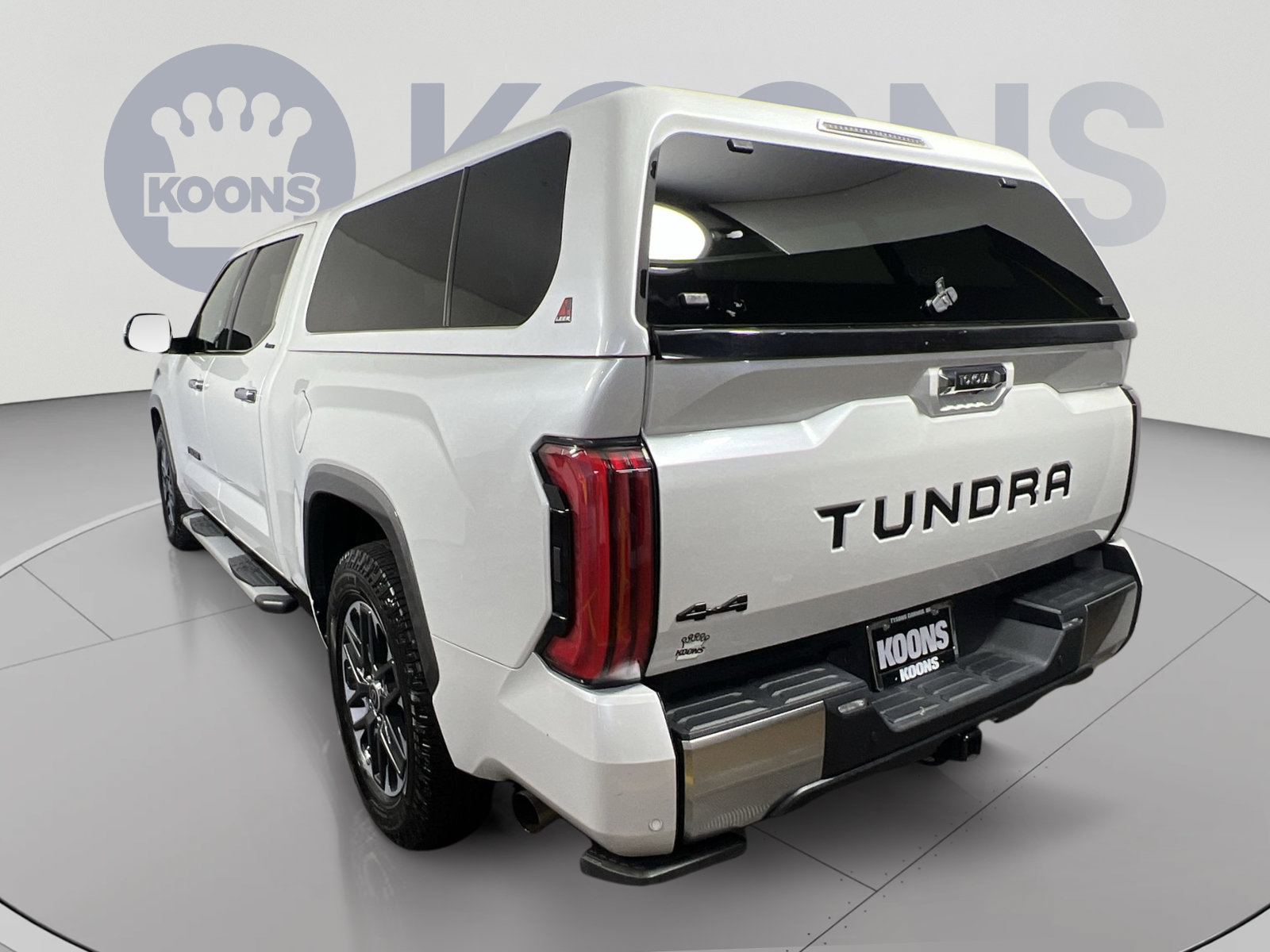 Used 2023 Toyota Tundra Limited AWD/4WD image 4