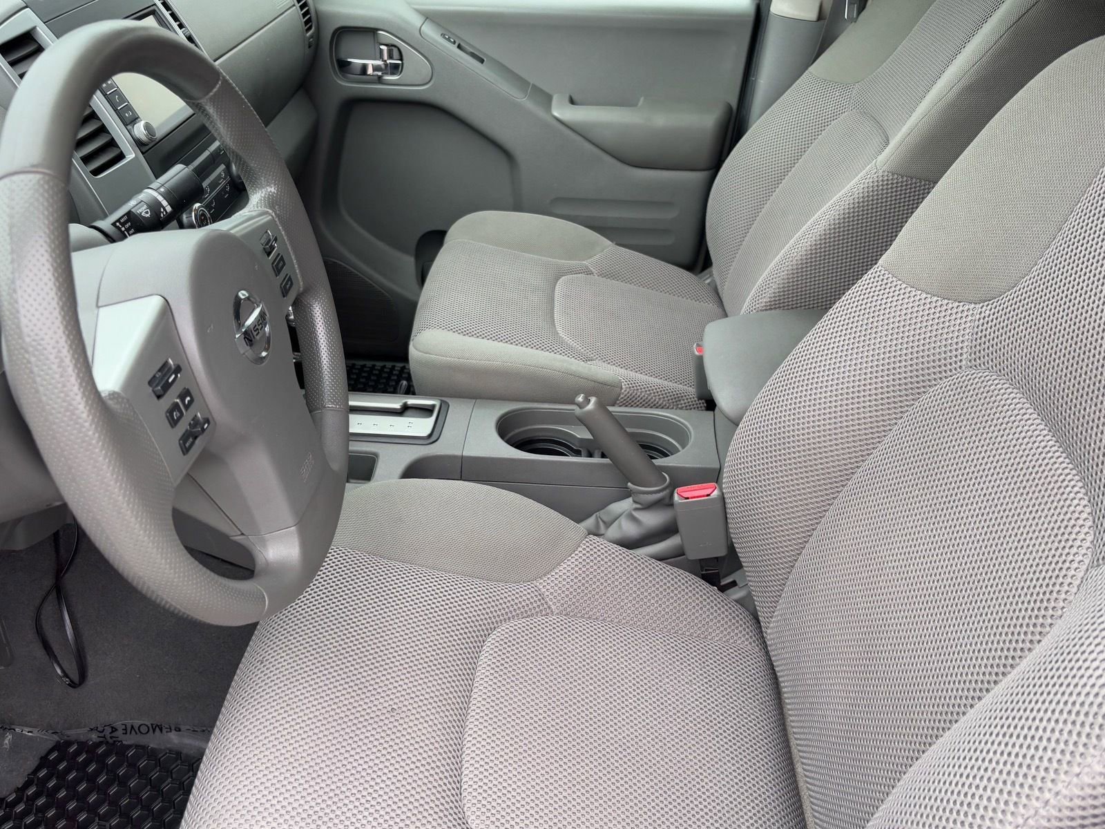 Used 2019 Nissan Frontier SV image 17